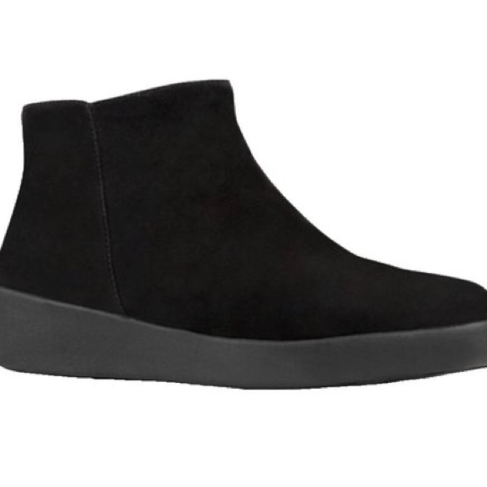 Fitflop Black Ankle Booties Sleek Slip-On Design size 8.5